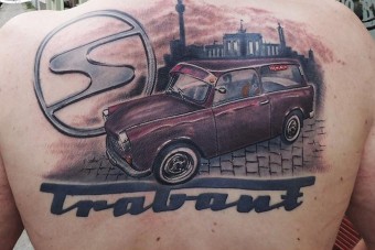 A keményvonalas Trabant-rajongók a bőrükön viselik kedvencüket