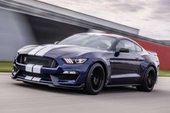 Jöhet tíz perc vérbő V8-as motorhang a legtökösebb Mustangtól?