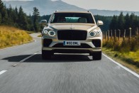 Megújult a Bentley Bentayga Hybrid 37