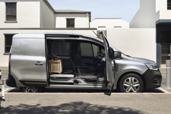 Megújul a Mercedes legkisebb furgonja