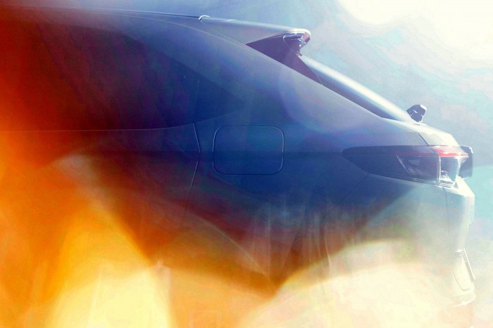 Újabb hibrid városi terepjáró a láthatáron