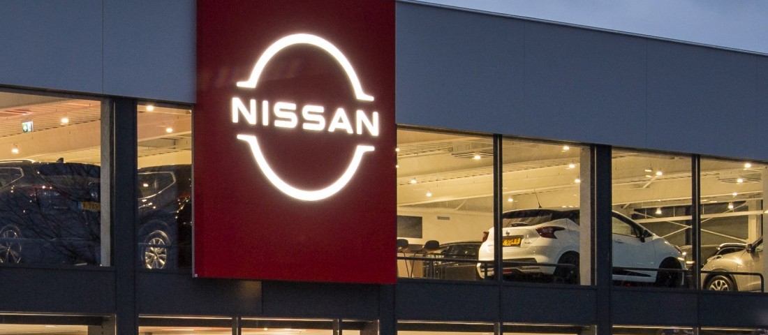 Új logóval indítja az új évet a Nissan