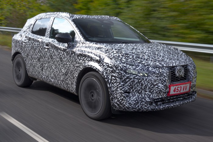 Hatótávolság-növelős villanyautó lesz az új Qashqai
