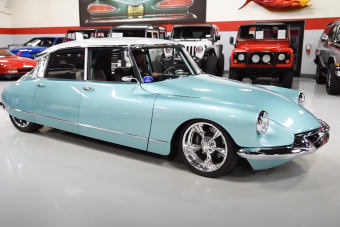 Amerikai V8-assal dobták fel ezt a csodás Citroen DS-t