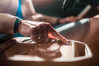 A jövő autós kezelőfelületén dolgozik a BMW