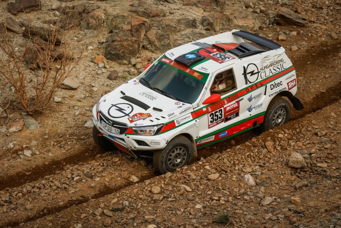 Elrajtolt a Dakar-rali, máris bajban a magyarok
