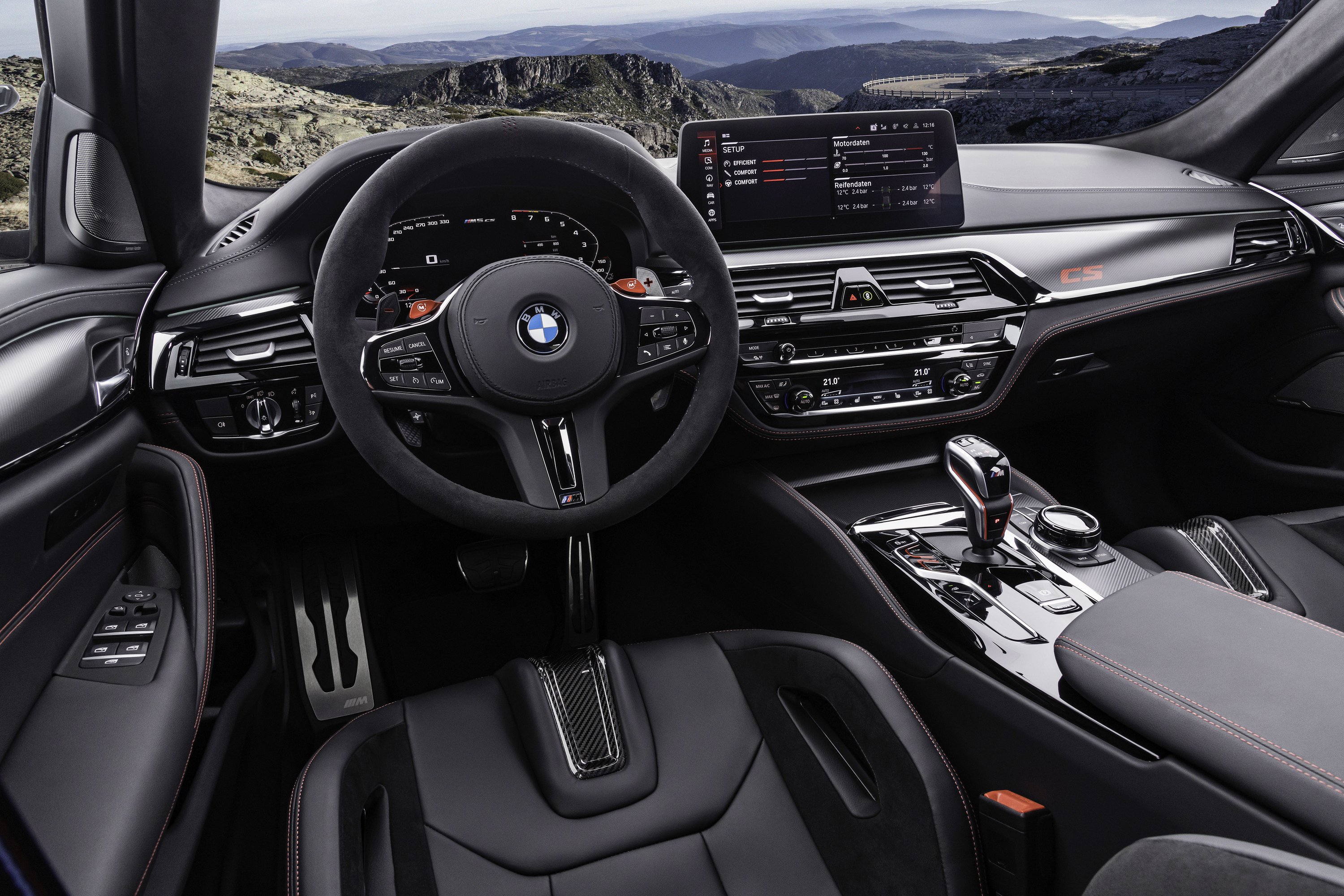 Elkészült minden idők legerősebb BMW M modellje 25