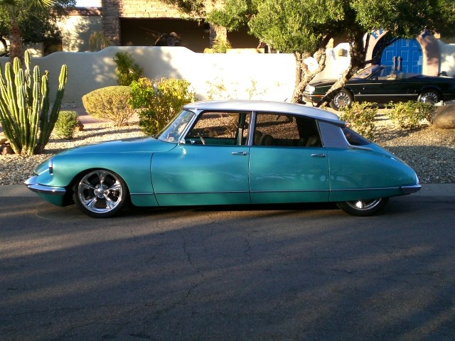 Amerikai V8-assal dobták fel ezt a csodás Citroen DS-t 2