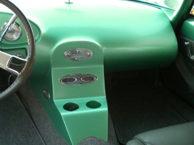 Amerikai V8-assal dobták fel ezt a csodás Citroen DS-t 3