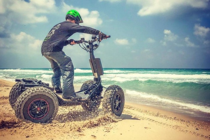Itt a legújabb őrület: az álló quad 1 Itt a legújabb őrület: az álló quad 1