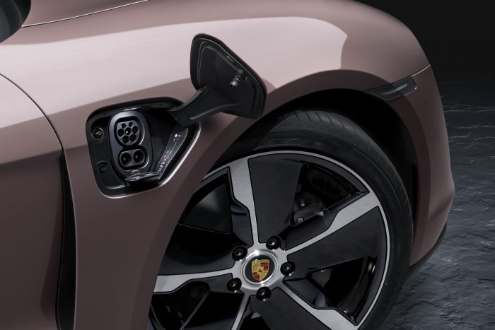 Lefelé bővül a Porsche Taycan kínálata 6 | Vezess Lefelé bővül a Porsche Taycan kínálata 6