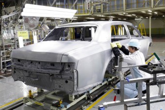 Megdöbbentő: ennyit keresnek az autógyártók!