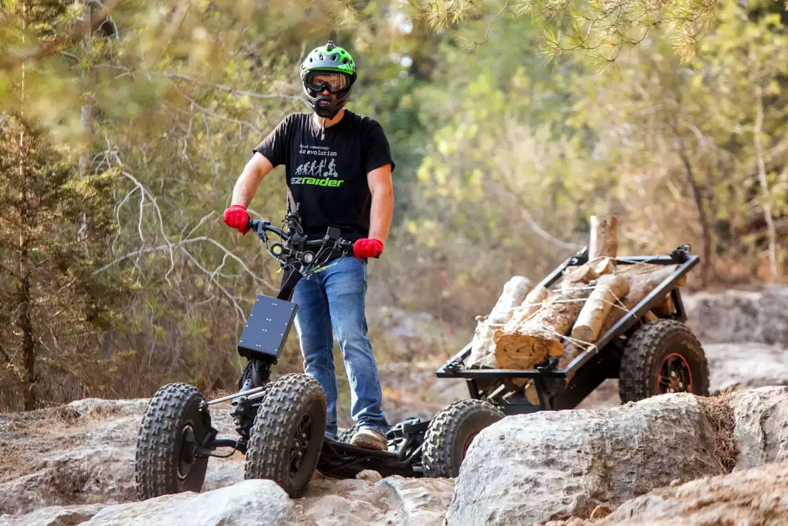 Itt a legújabb őrület: az álló quad 7