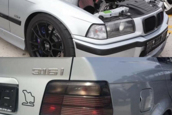 Erős poén a 316i felirat ennek a tuningolt hármas BMW-nek a farán