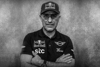 Peterhansel átvette a vezetést a Dakaron