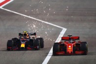 F1: Vettel komoly figyelmeztetést kapott 1