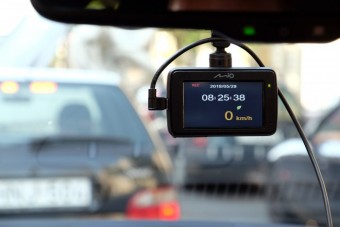 Levideóztam egy szabálytalan autóst, van értelme küldeni a rendőrségre?