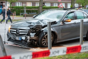 Tragédiával végződött két autós versenyzése