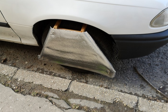 Mekk Elek is megirigyelné, ahogy ez a pesti sofőr védi az autóját 2 | Vezess Mekk Elek is megirigyelné, ahogy ez a pesti sofőr védi az autóját 2