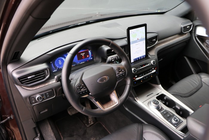 Ford Explorer – Bestiális családi bálna zöld rendszámmal 7 Ford Explorer – Bestiális családi bálna zöld rendszámmal 7