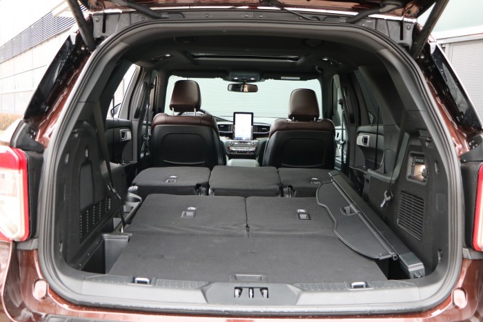 Ford Explorer – Bestiális családi bálna zöld rendszámmal 8 Ford Explorer – Bestiális családi bálna zöld rendszámmal 8