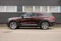 Ford Explorer – Bestiális családi bálna zöld rendszámmal 2