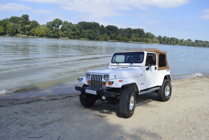 Ki kellett vakarni a lótrágyaszagból, de megérte