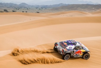 Peterhansel 14. alkalommal nyerte a Dakart