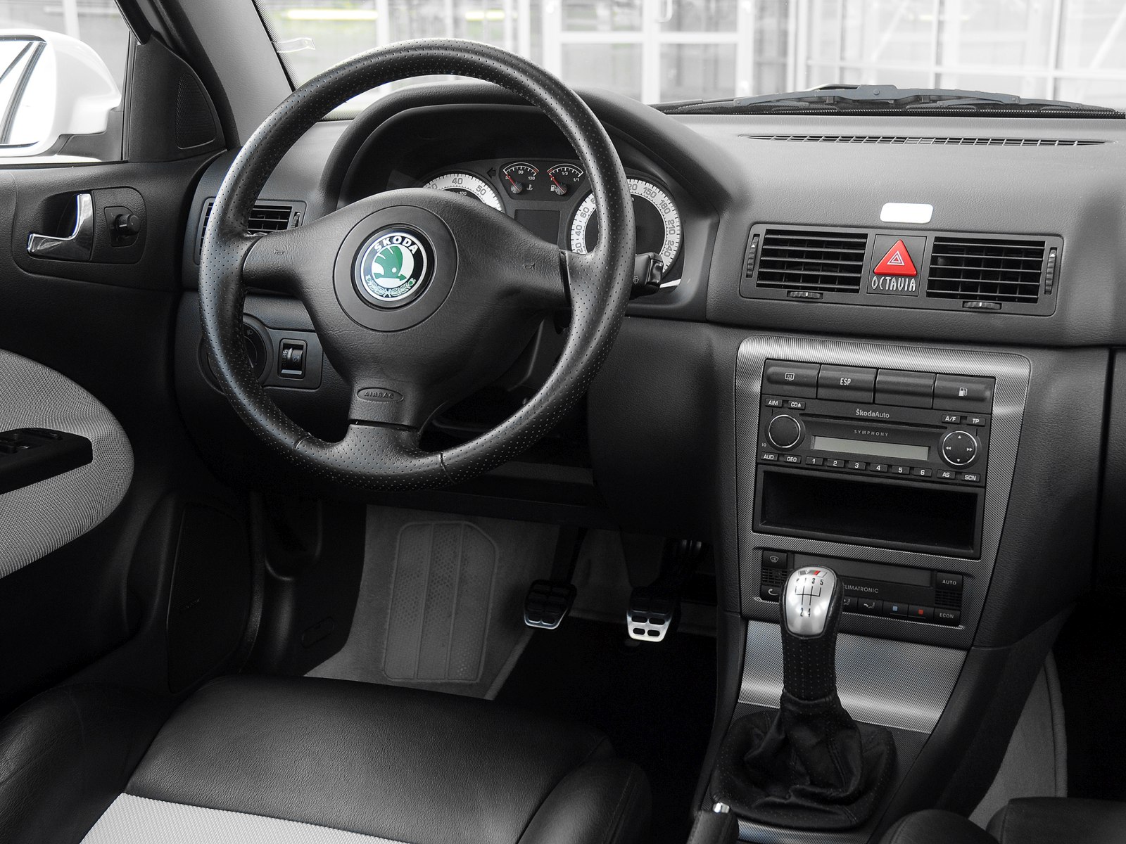 Ennél ritkább, egyedibb használt Skoda Octavia nincs a piacon, meg is kérik az árát 3