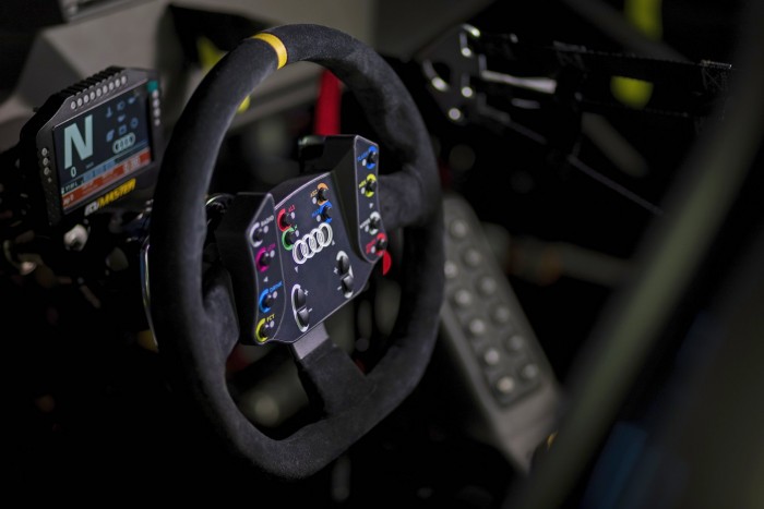 Győrben készül az Audi legújabb versenyautójának a motorja 8