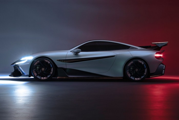 Versenyautóból utcai sportkocsi 20 perc alatt 6