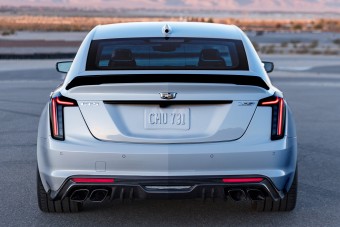 Ezek Amerika legújabb sportszedánjai