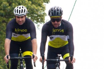 F1: Elgázolták Alonsót, veszélyben a szezonja