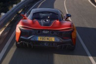 Kész a McLaren új hibrid szupersportkocsija 53