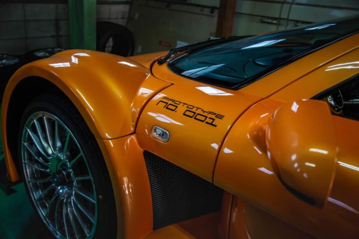 Eladó a kétezres évek egyik brutális álomautója 2