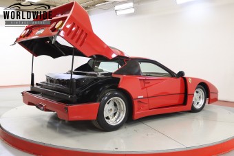 Ilyen Ferrari F40-est lehet kapni 7,4 millió forintért