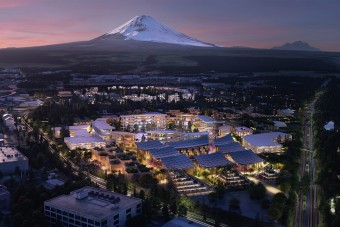 A Fudzsi lábánál épül a sci-fi filmekhez hasonló város