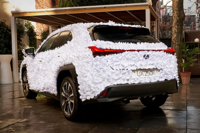 Ilyen szép időben az autók is kivirágoznak 6