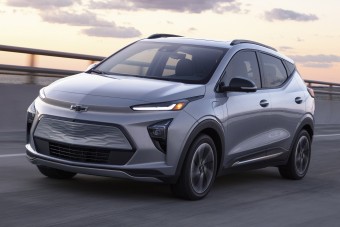 Két majdnem teljesen egyforma villanyautó a Chevrolet-től