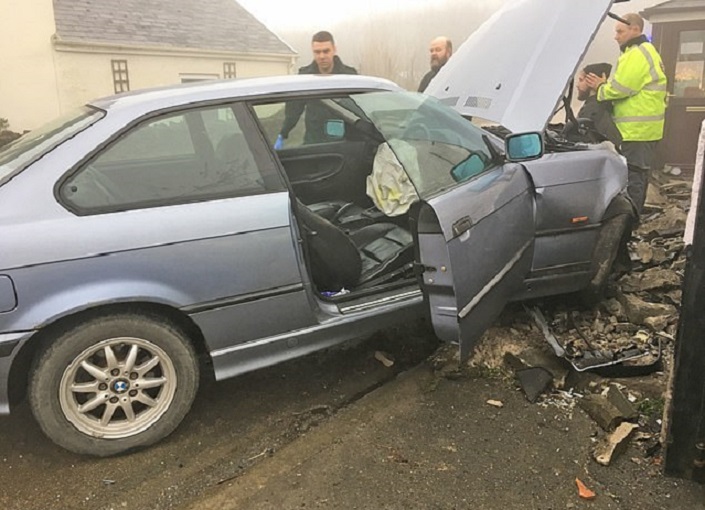 Hat év alatt 21-szer csapódott autó ugyanabba a házba 2