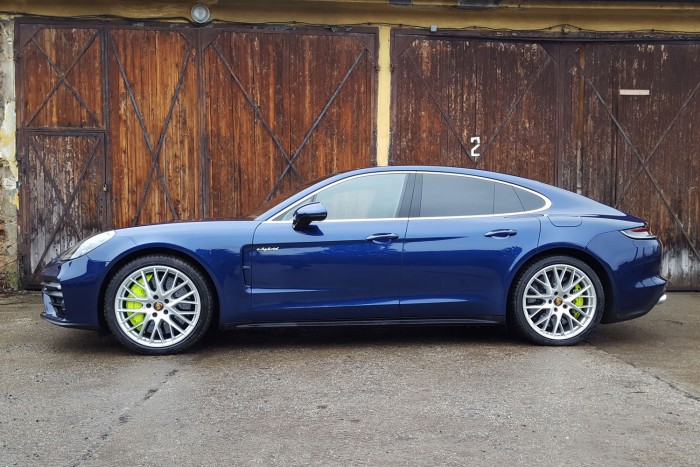 Mit tud egy 700 lóerős Porsche Budapest belvárosában? 2 Mit tud egy 700 lóerős Porsche Budapest belvárosában? 2