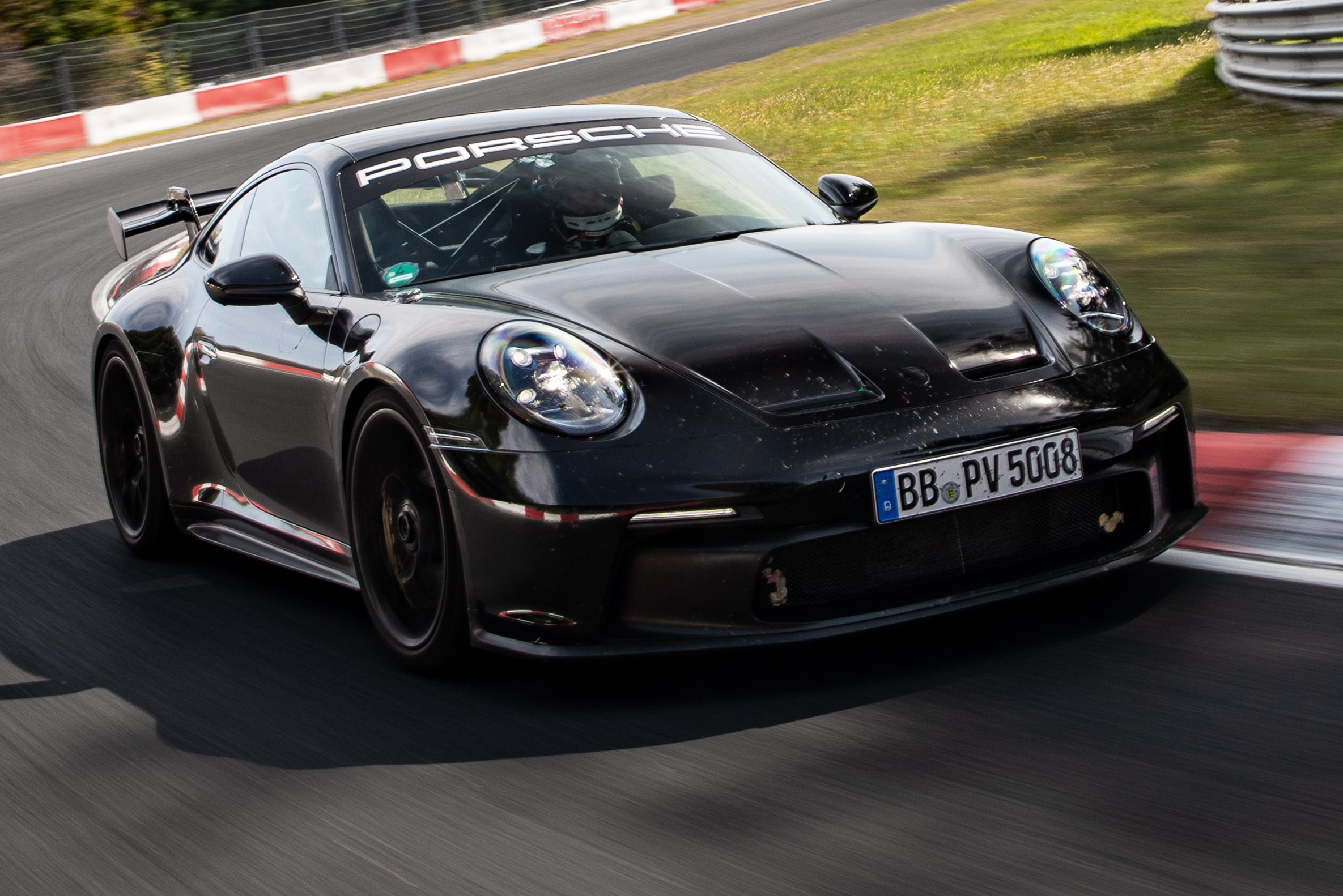 Az új Porsche 911 GT3 épp csak nem versenyautó 11