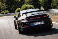 Az új Porsche 911 GT3 épp csak nem versenyautó 46