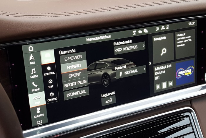 Mit tud egy 700 lóerős Porsche Budapest belvárosában? 4 Mit tud egy 700 lóerős Porsche Budapest belvárosában? 4