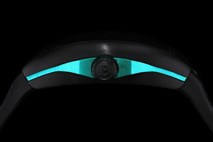 Csak bitcoinnal lehet fizetni ezért a luxusóráért 4 | Vezess Csak bitcoinnal lehet fizetni ezért a luxusóráért 4