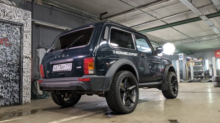 Ez a Lada Niva elérte a BMW színvonalát, de van egy trükk 4