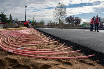 Már tesztelik a fűthető utat és kaptunk egy üzenetet a jövőből