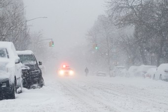 Furmányos trükkel vette rá a rendőröket, hogy takarítsák el végre a havat az utcából