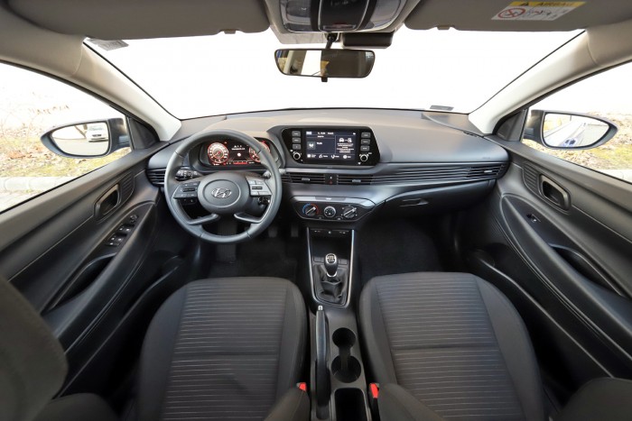 Turbó és hibrid hajtás nélkül is van még élet – Hyundai i20 teszt 14