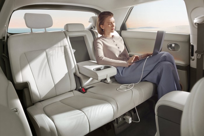 Ez az autó a Hyundai jövőjét hozza el a jelenbe 8